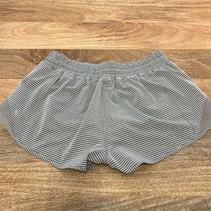 Lululemon Hotty Hot Shorts Size 8
